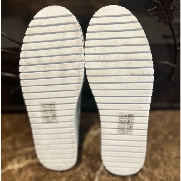 Azalea Wang Brittney Slip on - Picture 4 of 4